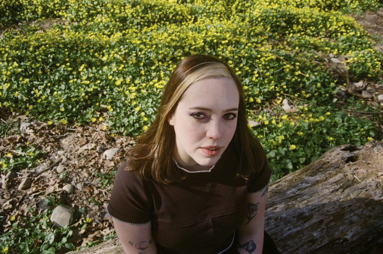 Soccer Mommy Photo