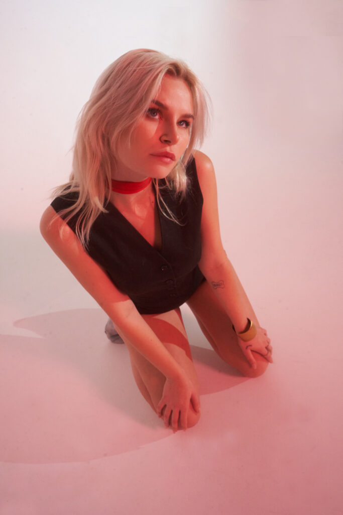 Grace Mckagan (main Photo)