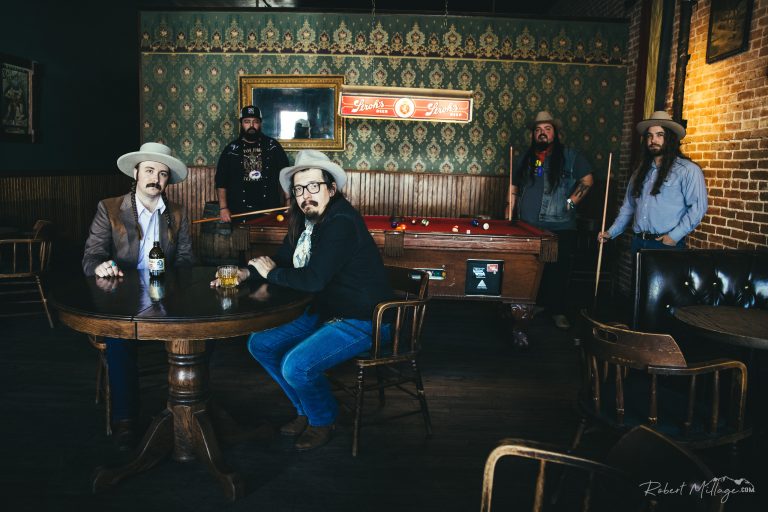 Tylor & the Train Robbers Photo